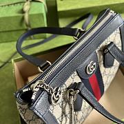 Gucci Shoulder Bag Size 24 x 20.5 x 10.5 cm - 2