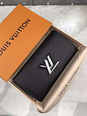 Louis Vuitton Twist Wallet Size 19 x 10.5 x 3 cm - 1