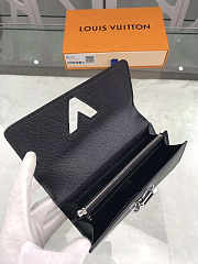 Louis Vuitton Twist Wallet Size 19 x 10.5 x 3 cm - 2