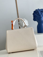 Louis Vuitton LV Handbag Twist Cream Size 28 x 20 x 10 cm - 6