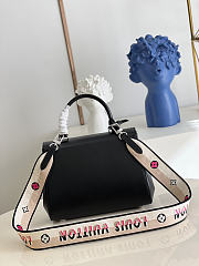 Louis Vuitton LV Handbag Twist Black Size 28 x 20 x 10 cm - 5