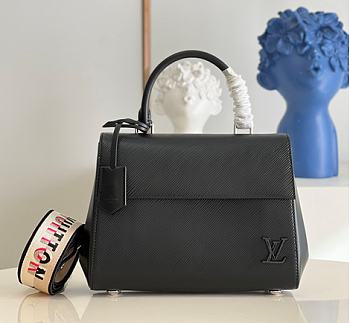 Louis Vuitton LV Handbag Twist Black Size 28 x 20 x 10 cm