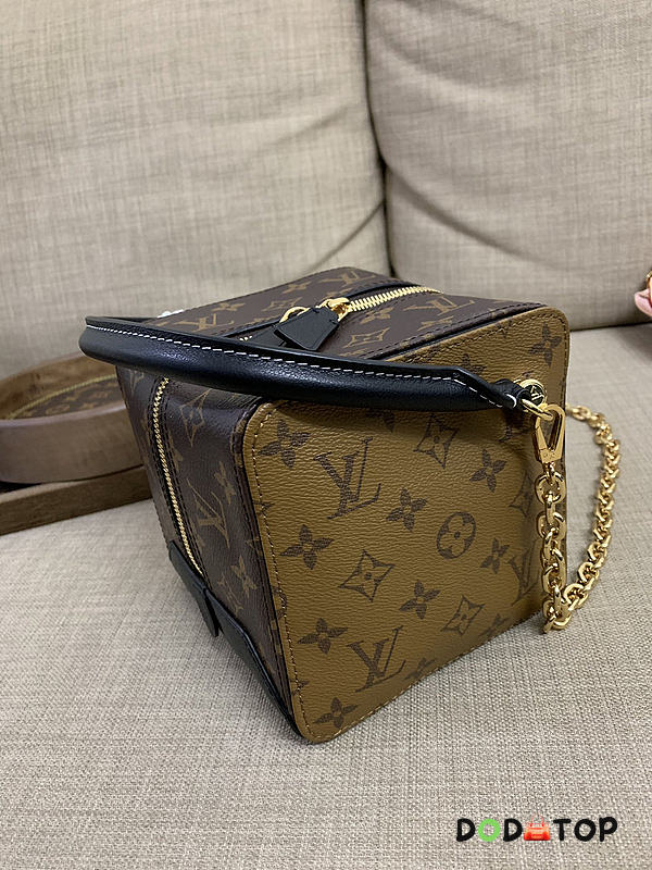 Louis Vuitton LV Box Bag Size 16 cm - 1