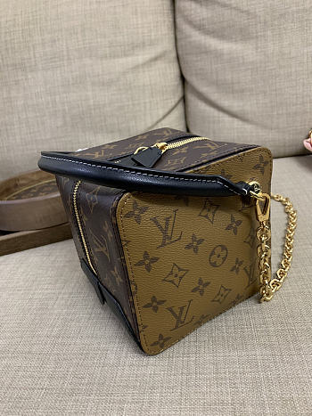 Louis Vuitton LV Box Bag Size 16 cm