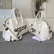 Givenchy Bag White Size 33 cm - 6
