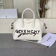 Givenchy Bag White Size 33 cm - 2