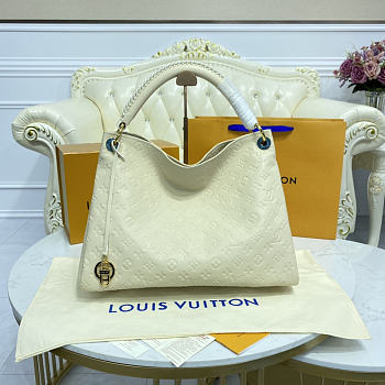 LOUIS VUITTON ARTSY White Size 42 x 18 x 30 cm