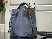 Louis Vuitton Original Monogram Canvas Neonoe Bag Blue Size 20 x 20 x 13 cm - 2
