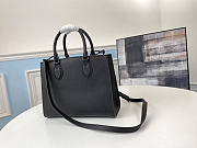 Louis Vuitton LV Handbag Black Size 27.5 x 22 x 12 cm - 4