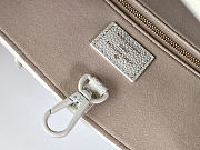 Louis Vuitton LV Handbag White Size 27.5 x 22 x 12 cm - 6