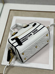 Dior Handbag White Size 17×10×13 cm - 6