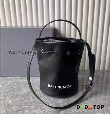 Balenciaga Bucket Bag Black Size 15 x 15 x 18 cm - 1