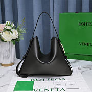 Bottega Veneta Shoulder Bag Black Size 30x23x16 cm - 4