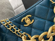 Chanel Chain Bag Blue Size 22.5 x 20 x 9.5 cm - 2