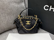 Chanel Small Chain Bag Black Size 9 x 20 x 11.5 cm - 1