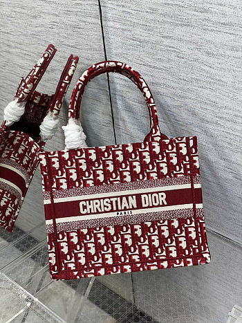 Dior Tote Bag Classic Embroidery Red Size 26 x 8 x 22 cm