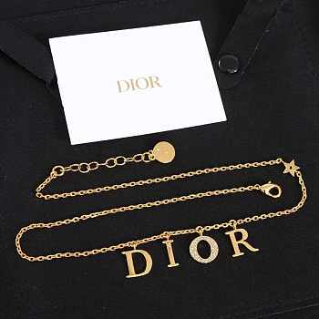 Dior necklace 01