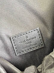 Louis Vuitton LV Saumur Backpack Size 27-42-13 cm - 2