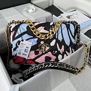 Chanel 19 Flap Bag Size 20 x 30 x 10 cm - 1