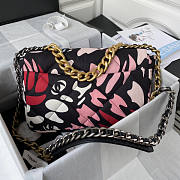 Chanel 19 Flap Bag Size 20 x 30 x 10 cm - 4