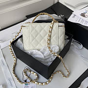 Chanel Vanity Case White Size 17 x 9.5 x 8 cm - 4