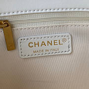 Chanel Small Flap Bag White Size 16 x 22 x 7 cm - 6