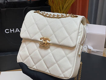 Chanel Backpack White Size 20 x 19 x 8 cm