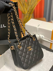 Chanel Bucket Bag Black Size 17 x 15 x 9 cm - 5