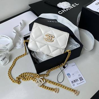 Chanel Clutch With Chain White Size 11 x 15.5 x 4.5 cm
