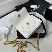 Chanel Clutch With Chain White Size 11 x 15.5 x 4.5 cm - 2