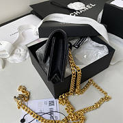 Chanel Clutch With Chain Black Size 11 x 15.5 x 4.5 cm - 2