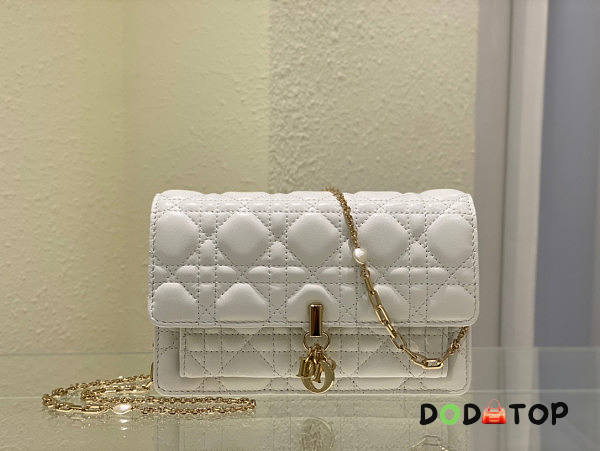 Dior Lady Dior Chain Pouch White Size 19.5 x 12.5 x 5 cm - 1