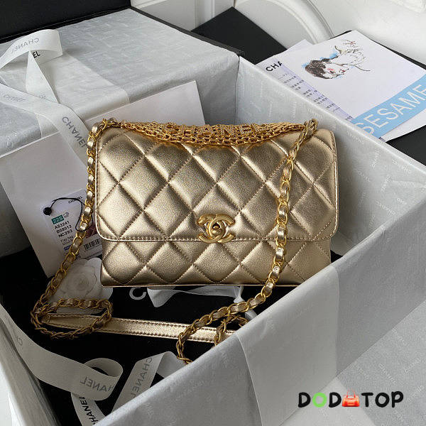 Chanel Small Flap Bag Gold Size 15 x 23 x 7 cm - 1