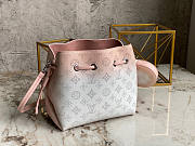 Louis Vuitton Bella Pink Size 19 x 22 x 14 cm - 3