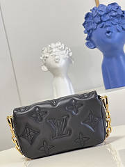 Louis Vuitton LV Wallet On Strap Bubblegram Black Size 20 x 12 x 6 cm - 5