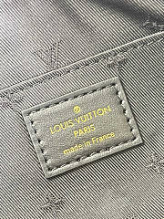 Louis Vuitton Papillon BB Black Size 20 x 10 x 10 cm - 6
