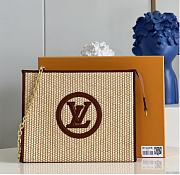 Louis Vuitton LV Toiletry Pouch On Chain Size 25 x 20 x 5.5 cm - 1