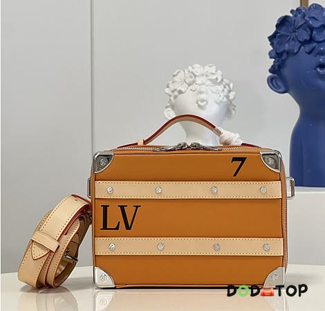 Louis Vuitton LV Handle Soft Trunk Size 21.5 x 15 x 7 cm - 1