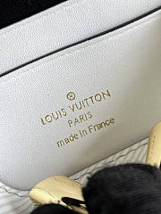 Louis Vuitton Twist PM Size 19 x 15 x 9 cm - 5