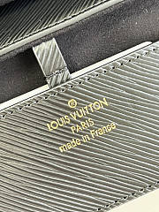 Louis Vuitton Twist PM Size 19 x 15 x 9 cm - 6