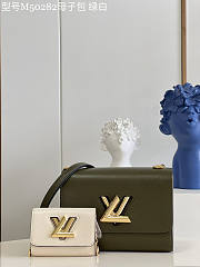 Louis Vuitton Twist PM 02 Size 19 x 15 x 9 cm - 2