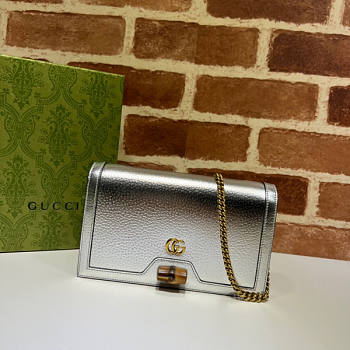 Gucci Diana Mini Bag With Bamboo Size 19 x 11 x 5 cm