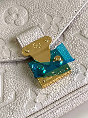 Louis Vuitton LV Micro Métis Cream Size 14 x 11 x 3.5 cm - 2