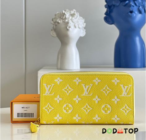 Louis Vuitton LV Zippy Wallet Size 19.5 x 10.5 x 2.5 cm - 1