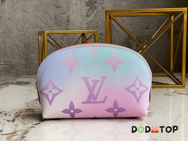 Louis Vuitton Cosmetic Pouch Size 17 x 12 x 6 cm - 1