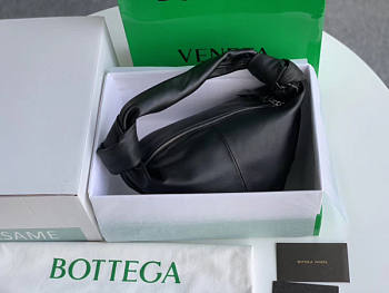 Bottega Veneta Mini Double Knot Black Size 23 x 30 x 15 cm