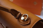 Louis Vuitton Twist One Handle PM Caramel Size 17 x 25 x 11 cm - 5