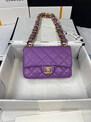 Chanel Small Flap Bag Purple Size 17 x 21 x 6 cm - 5