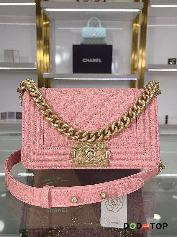 Chanel Boy Bag Pink Size 20 cm - 1