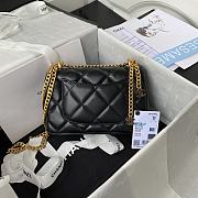 Chanel Lambskin Black AS1792 Size 19 cm - 3